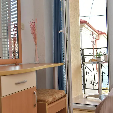 Marto Old Town Aparthotel